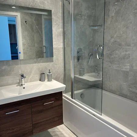 Apartment Five Stars Mercurytower 25th Spa&pool